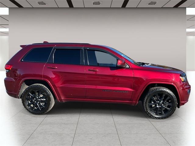 2020 Jeep Grand Cherokee Altitude photo 2
