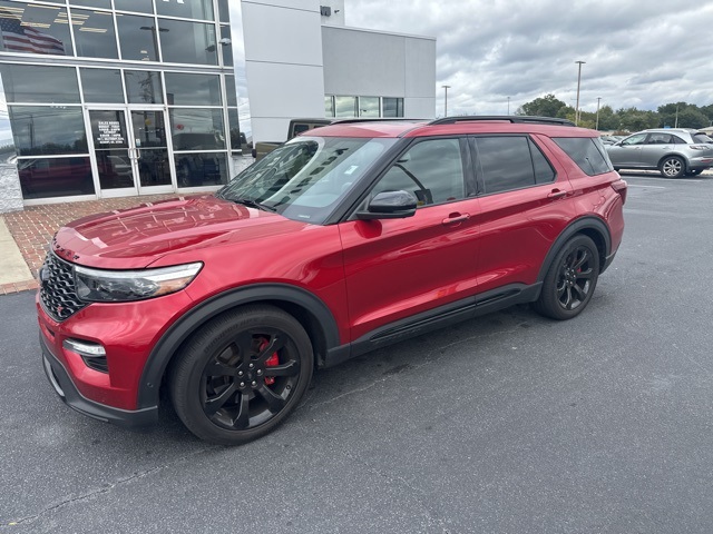 2020 Ford Explorer ST photo 2