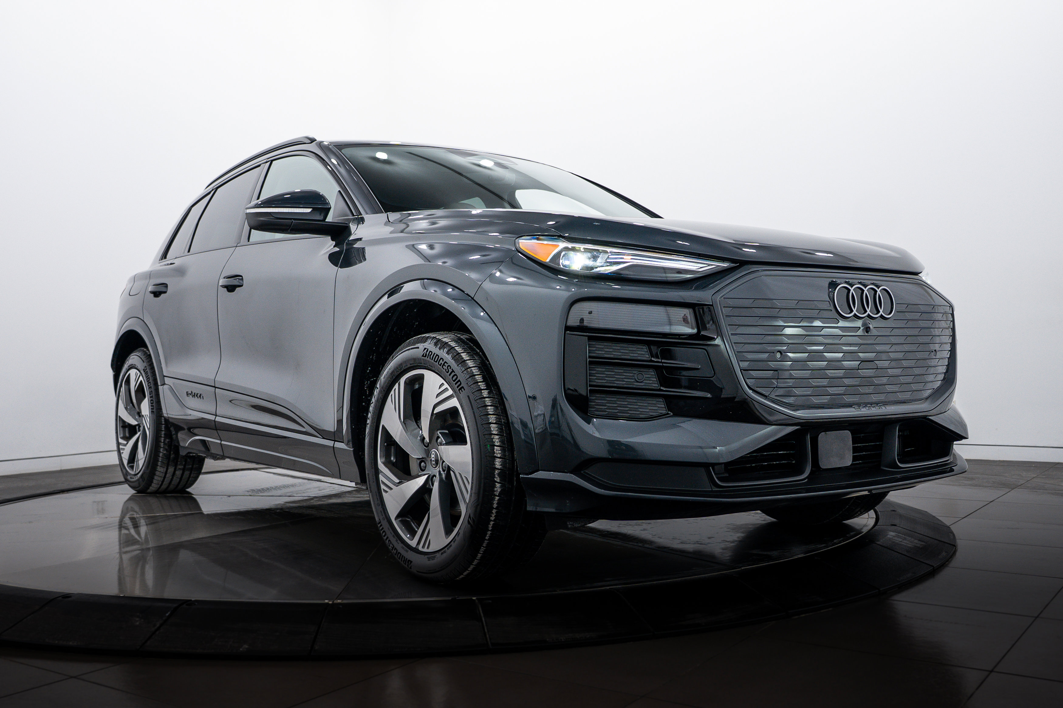 2025 Audi Q6 e-tron Premium