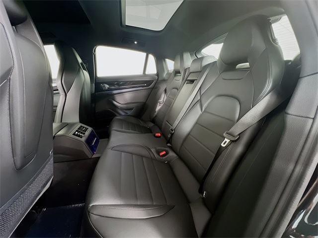 2025 Porsche Panamera E-Hybrid 4 photo 20