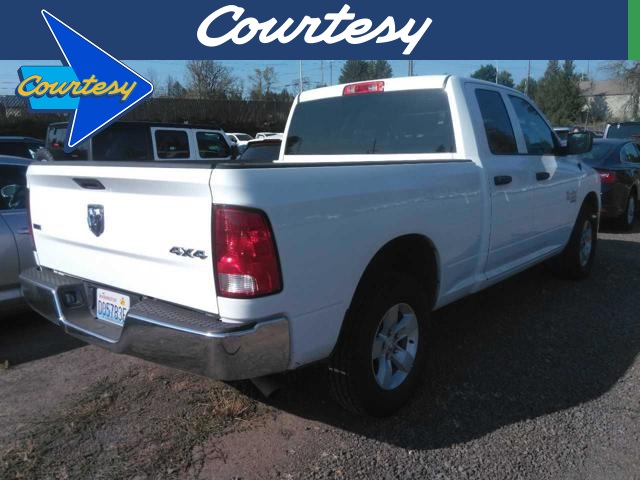 2024 Ram 1500 Classic SLT photo 3