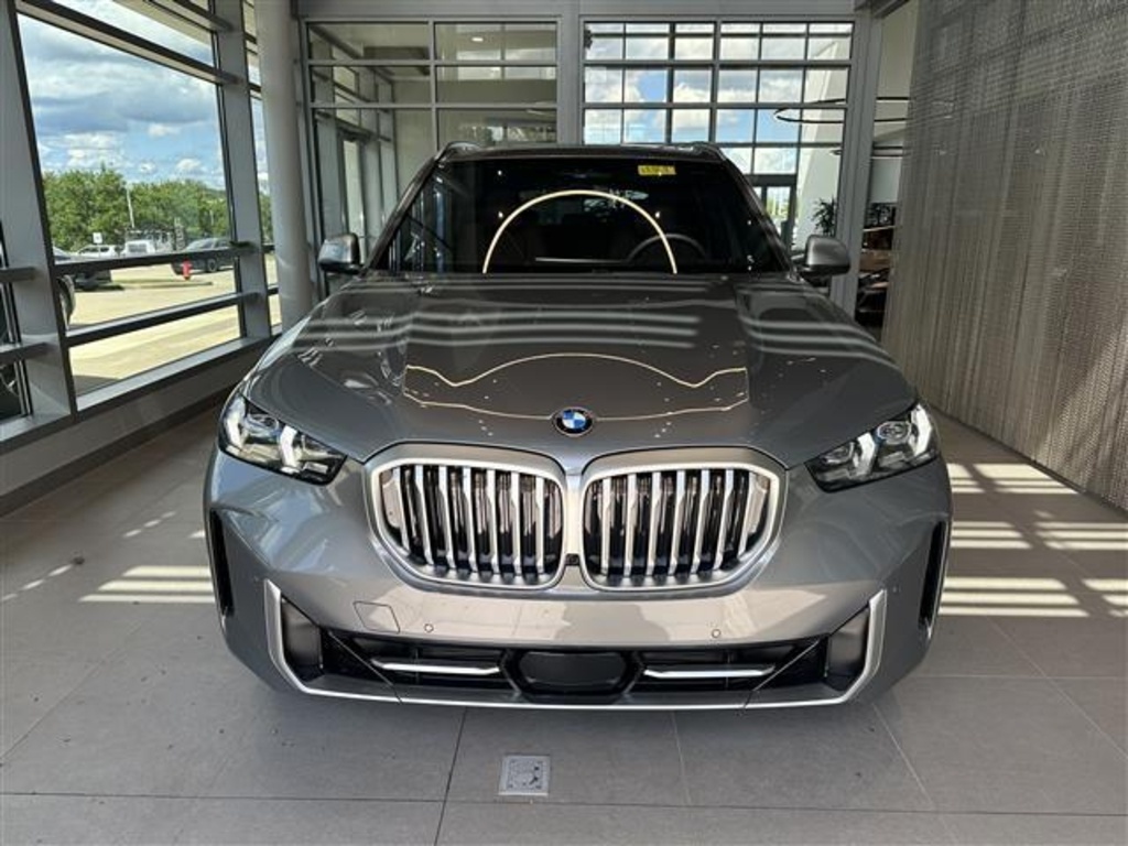 2026 Bmw X5 xDrive40i photo 2