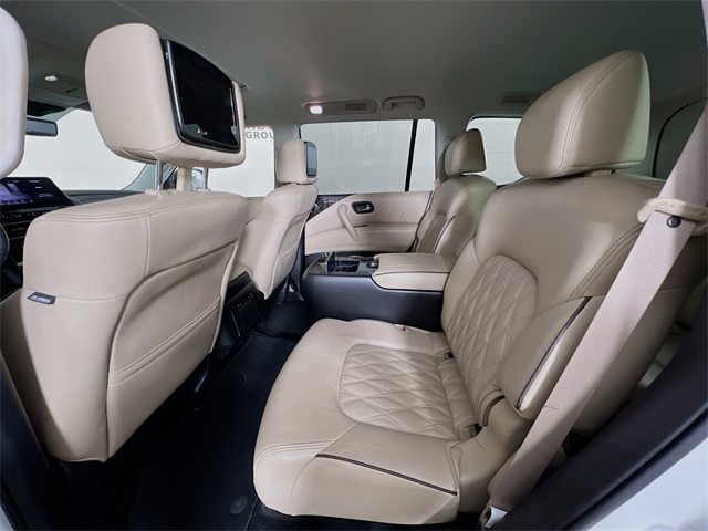 2022 Nissan Armada Platinum photo 13