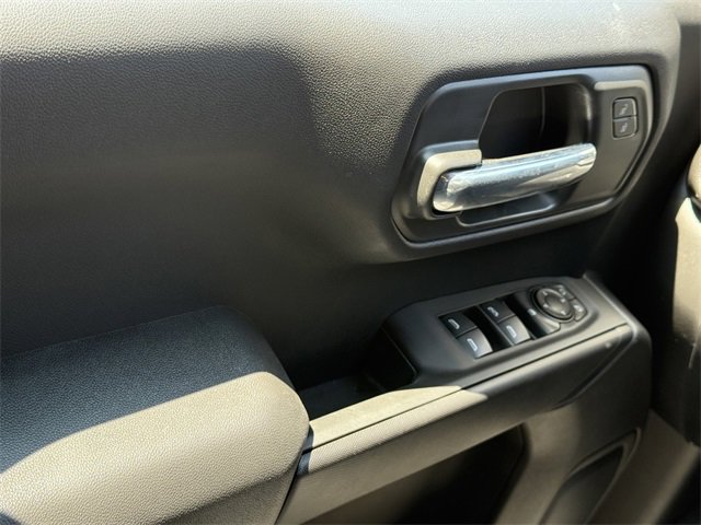 2025 Chevrolet Silverado 1500 Custom photo 28