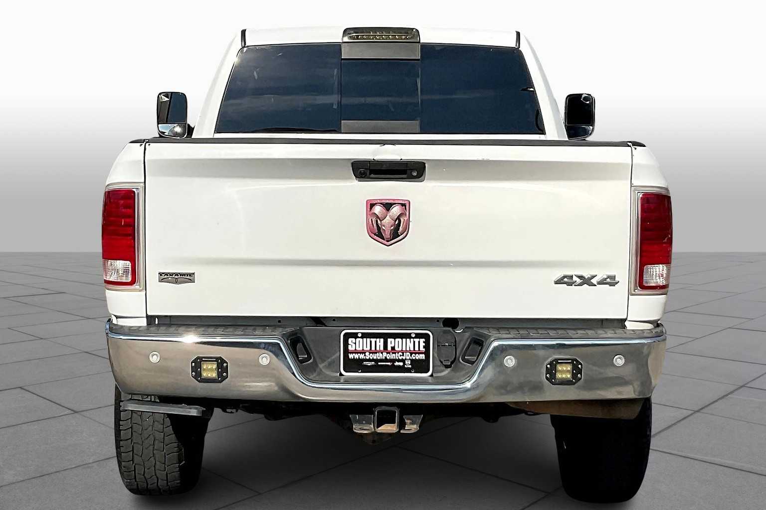 2016 Ram 2500 Laramie photo 4