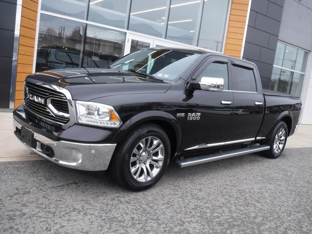 2016 RAM Ram 1500 Pickup Laramie Limited's photo