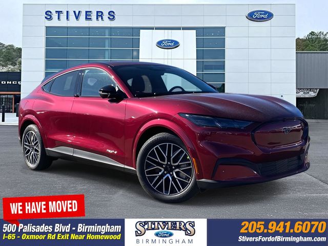 2025 Ford Mustang-Mach-e Premium's photo