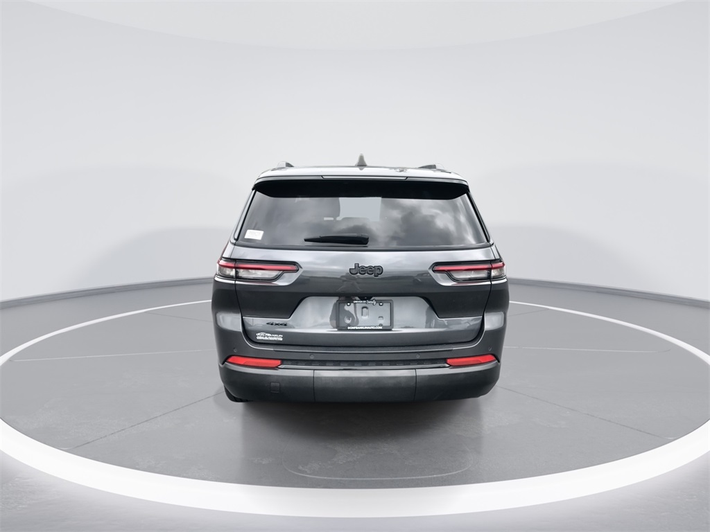 2023 Jeep Grand Cherokee Altitude photo 7