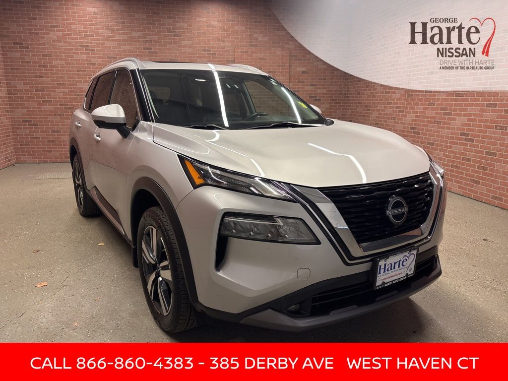 2022 Nissan Rogue SL