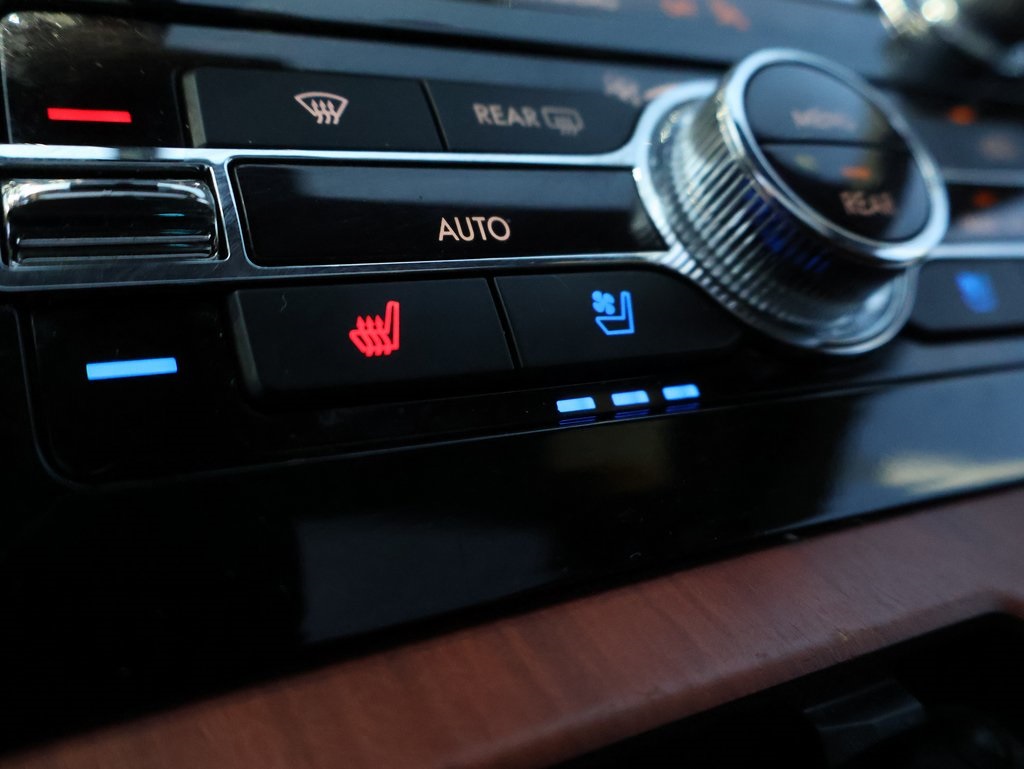 2024 Lincoln Navigator L Standard photo 38