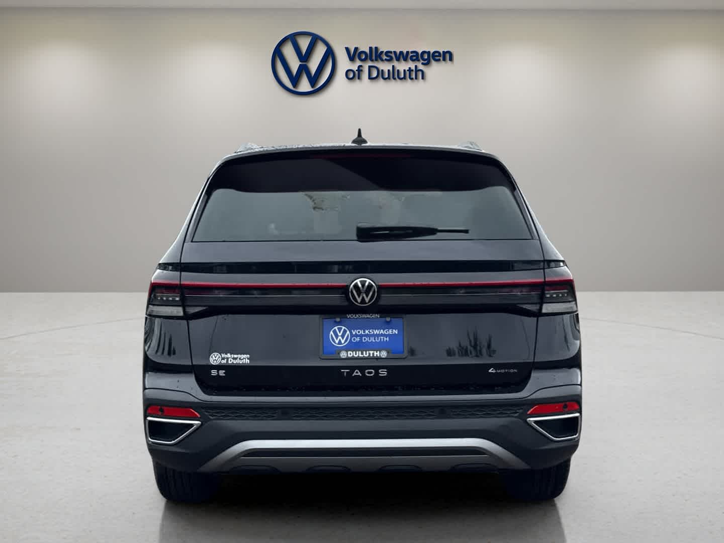 2025 Volkswagen Taos SE photo 3