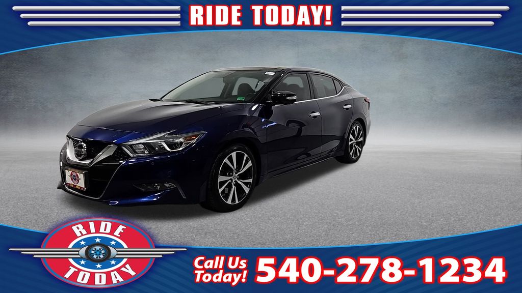 2017 Nissan Maxima Platinum's photo