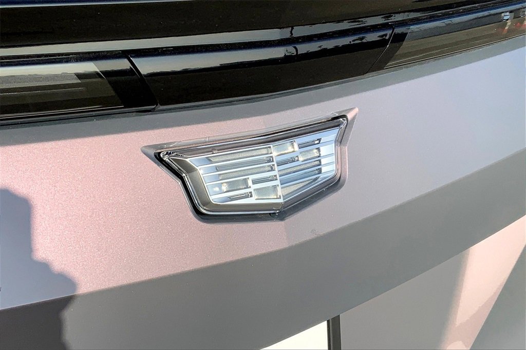 2025 Cadillac Lyriq Luxury photo 24