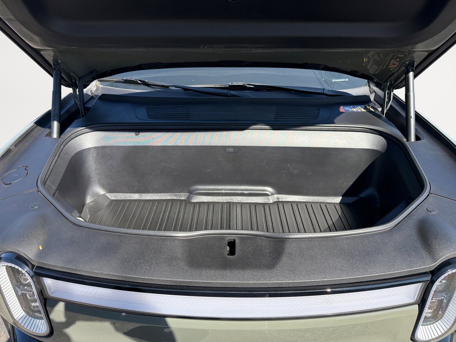 2023 Rivian R1T Launch Edition photo 13