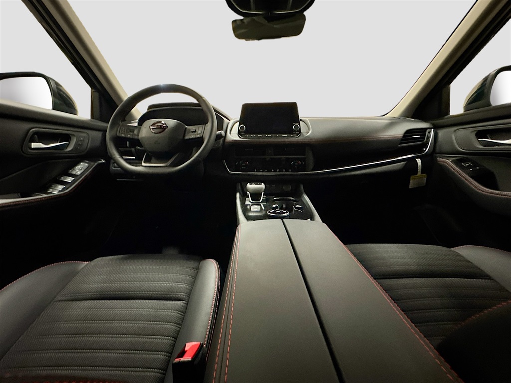 2026 Nissan Rogue SV photo 6