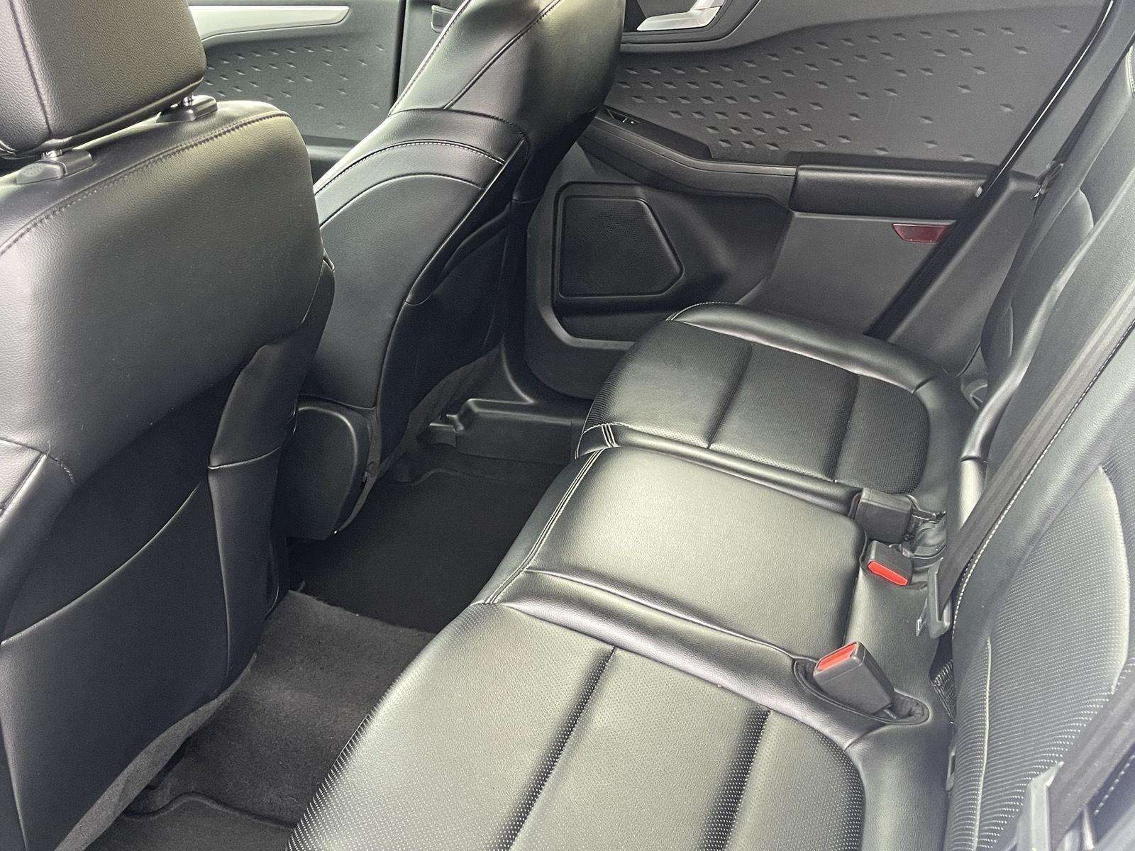 2020 Ford Escape SEL photo 20
