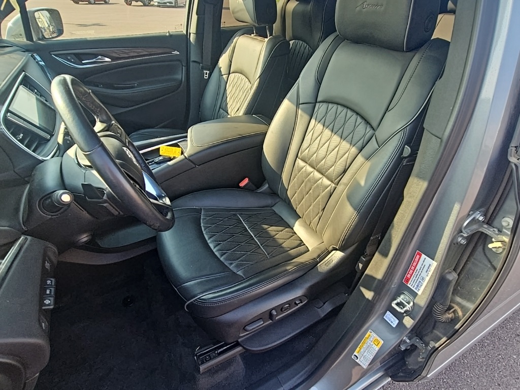 2023 Buick Enclave Avenir photo 12