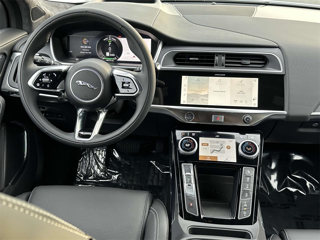 2024 Jaguar I-PACE HSE photo 2