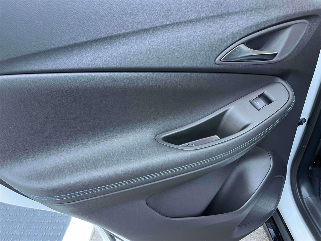 2026 Buick Encore GX Sport Touring photo 15