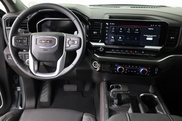 2026 Gmc Sierra 1500 SLT photo 2