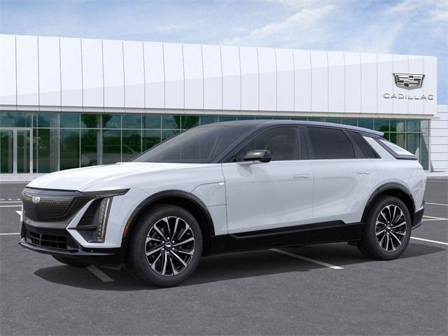 2026 Cadillac Lyriq Sport photo 2