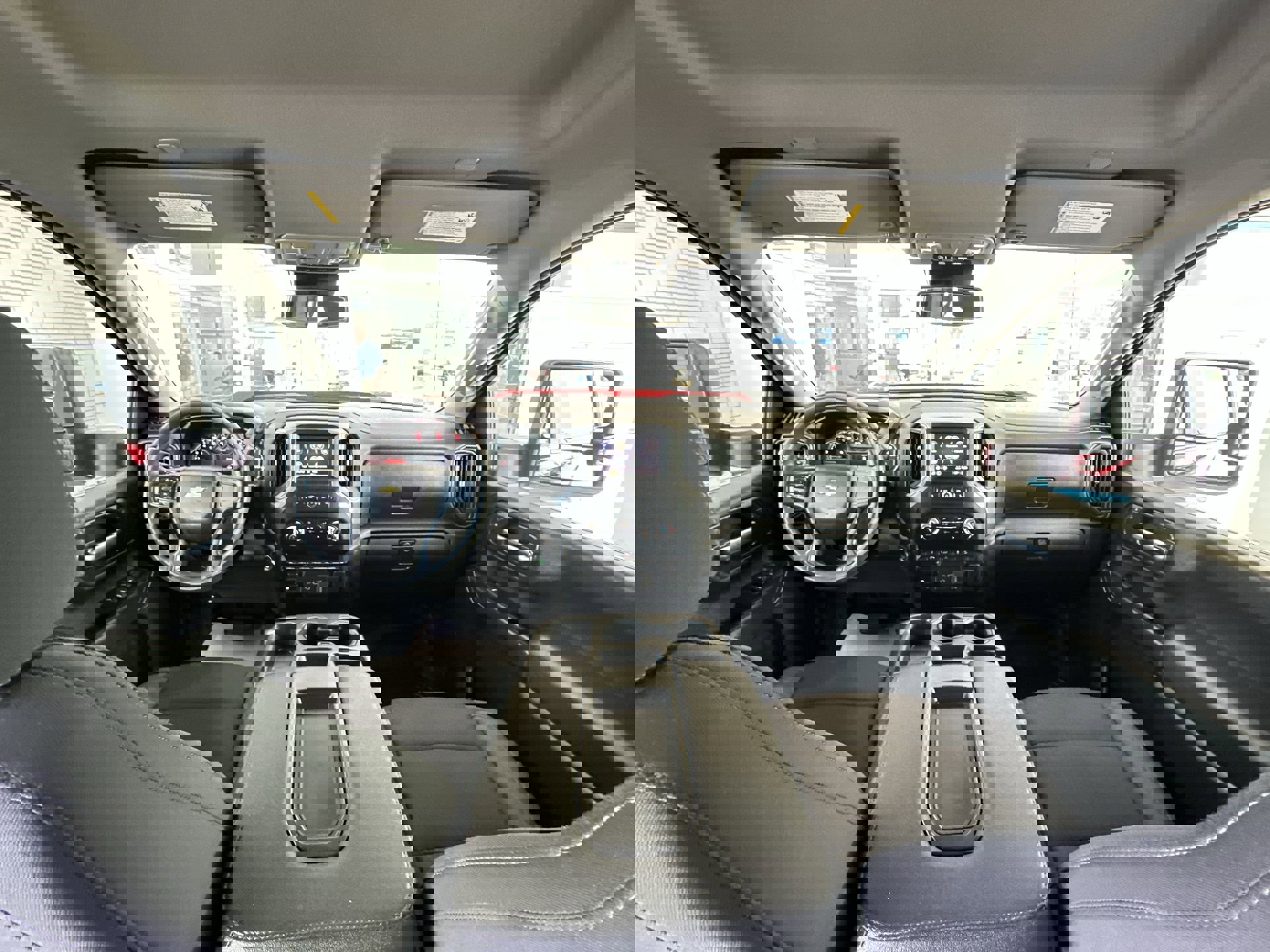 2024 Chevrolet Silverado 2500HD Custom photo 18