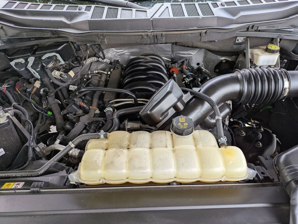 2023 Ford F-150 XLT photo 28