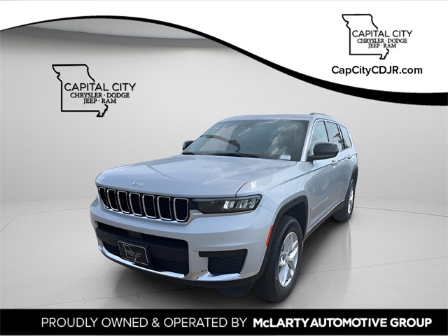 2025 Jeep Grand Cherokee L Laredo's photo