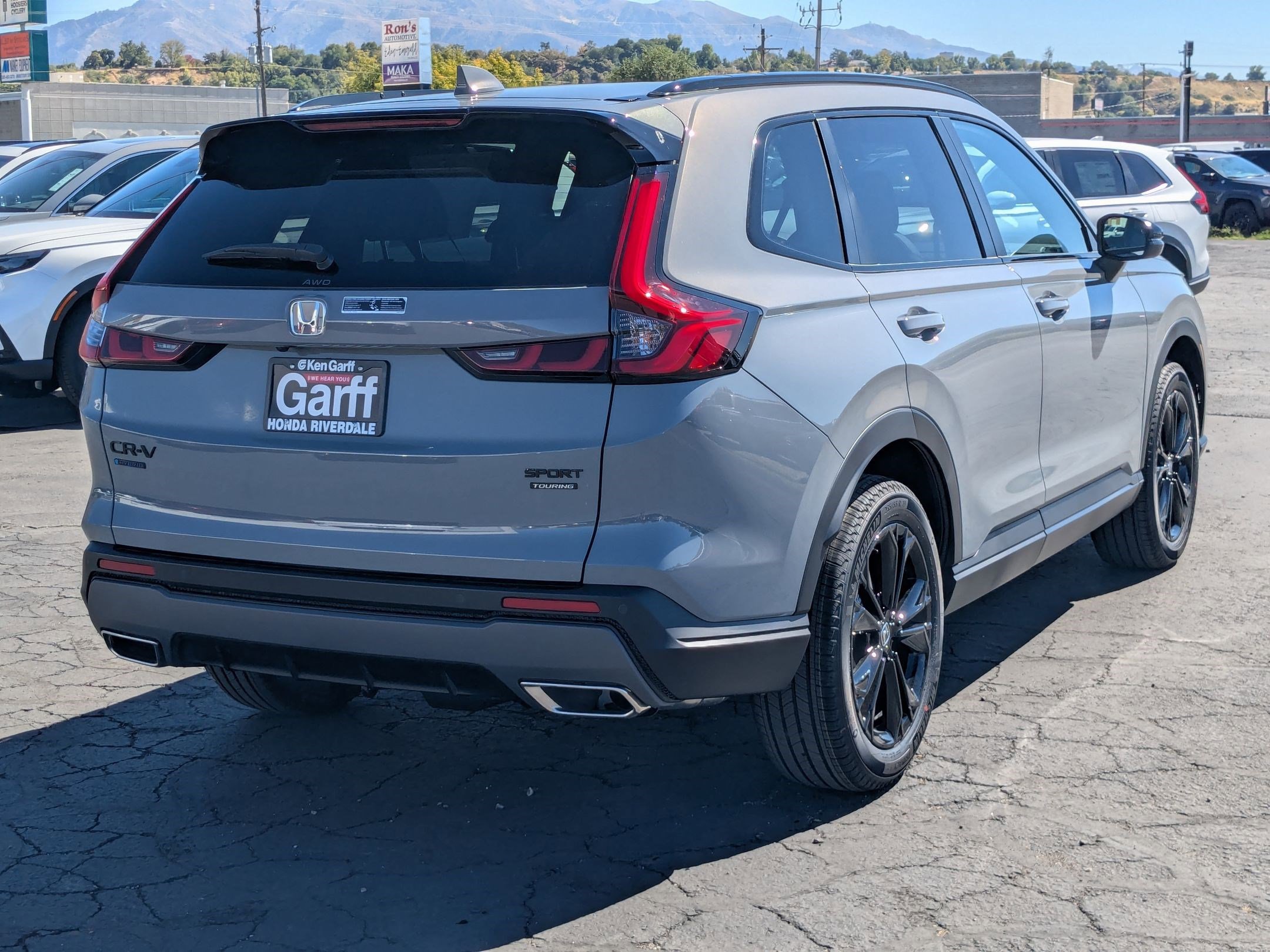 2026 Honda CR-V Sport Touring Hybrid photo 3