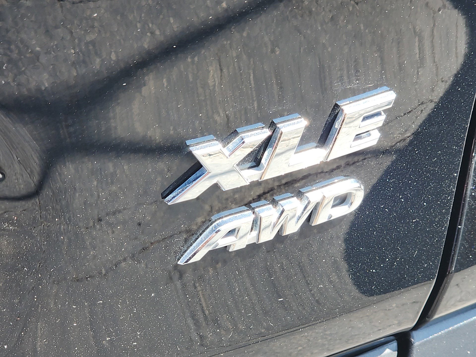 2025 Toyota RAV4 XLE photo 22