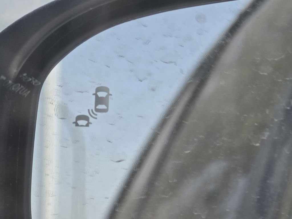 2026 Honda CR-V Hybrid Sport Touring photo 2