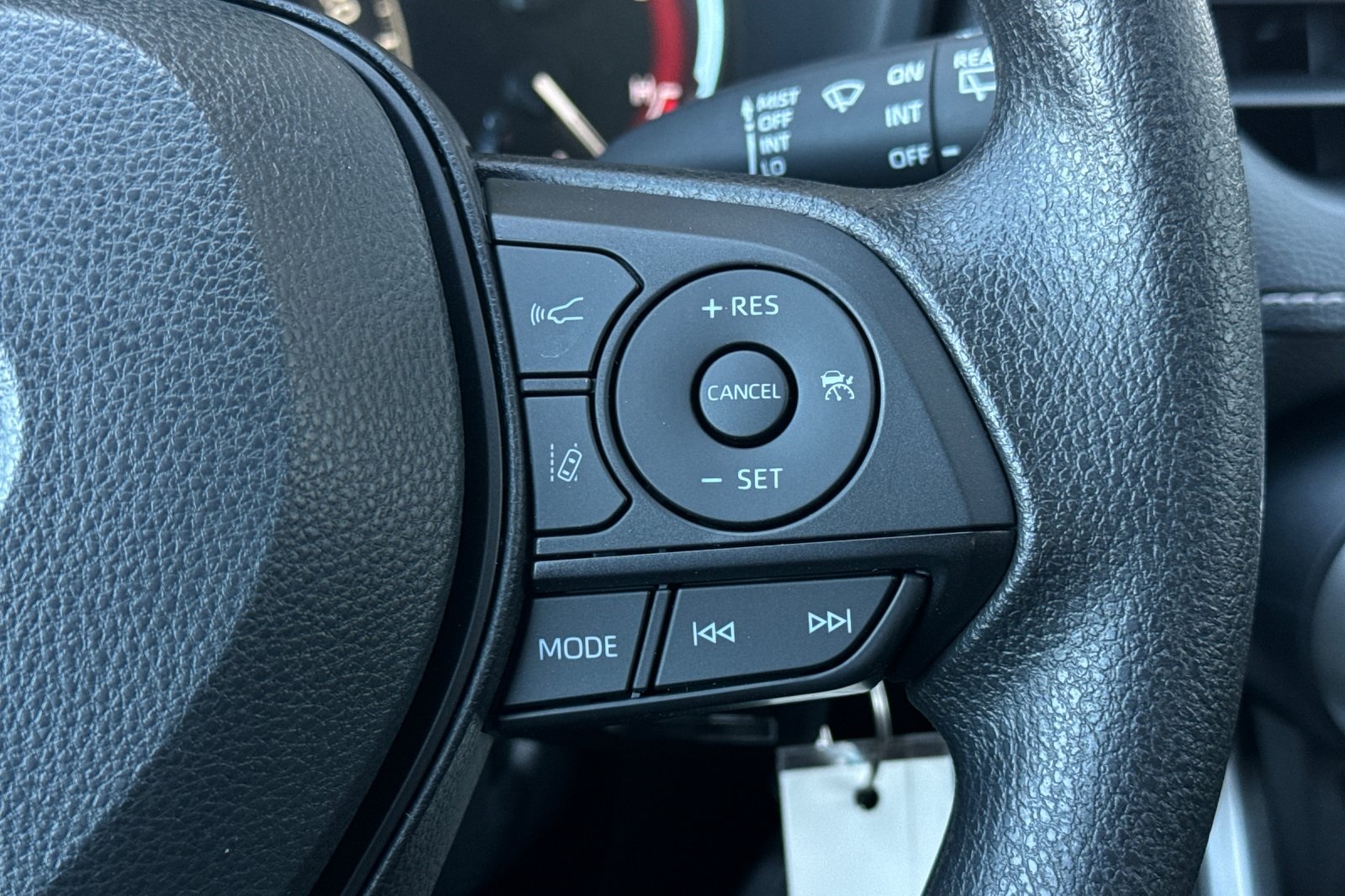 2025 Toyota RAV4 LE photo 24