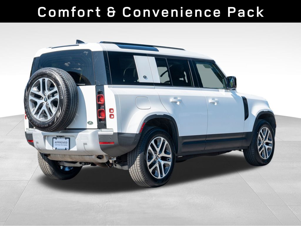 2023 Land Rover Defender 110 SE photo 4