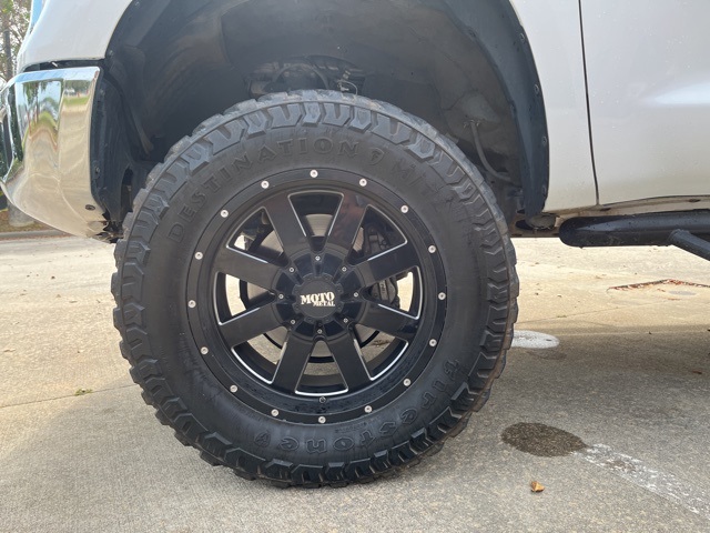 2017 Toyota Tundra 1794 Edition photo 32