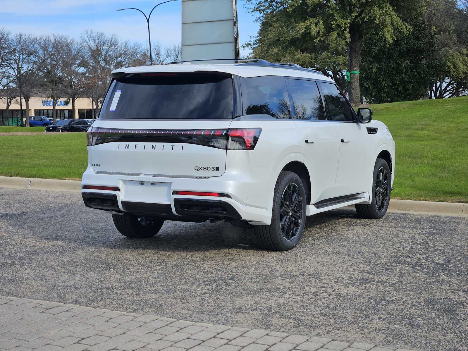 2026 INFINITI QX80 Sport - Photo 4