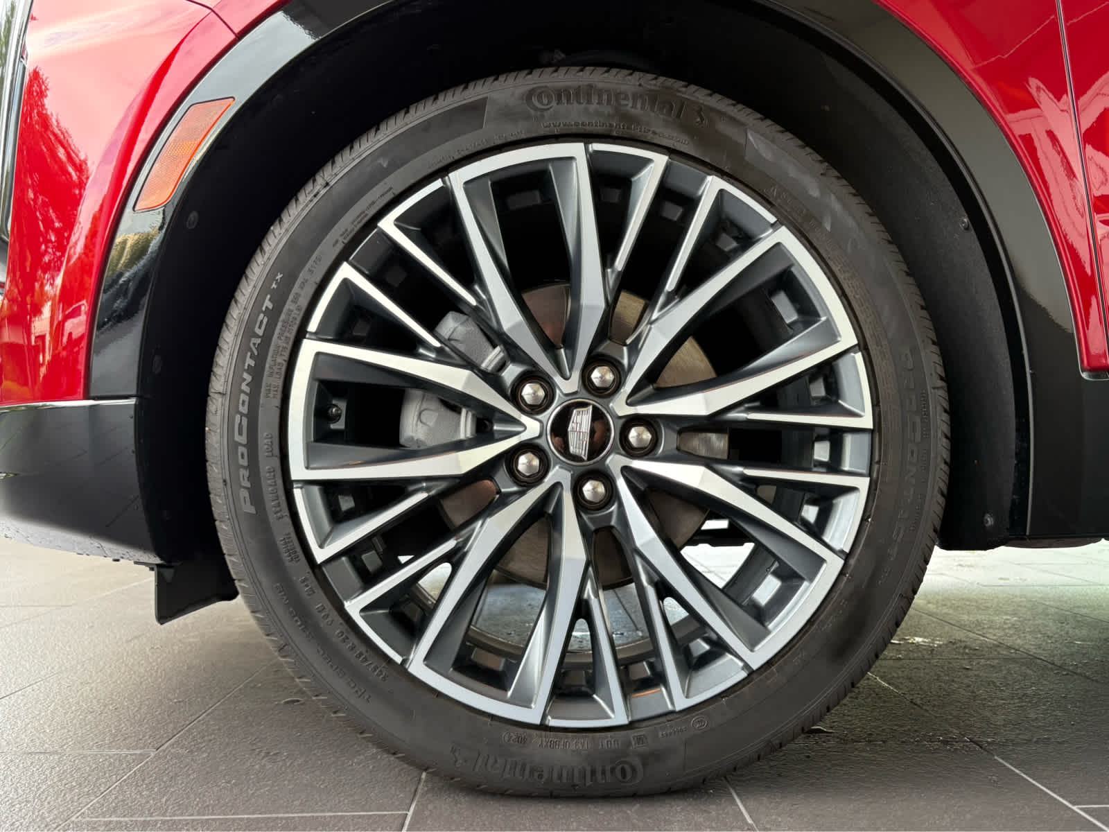 2025 Cadillac XT4 Sport photo 6