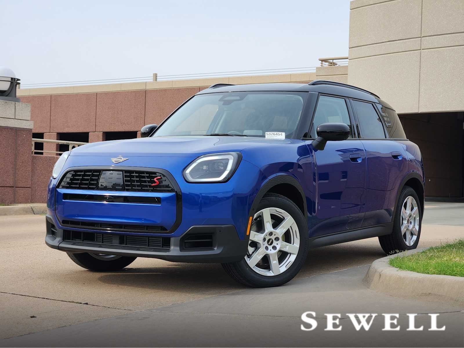 2025 MINI Countryman S's photo