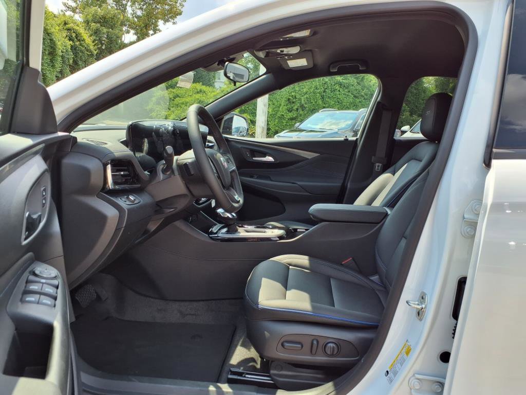 2025 Buick Envista ST photo 14