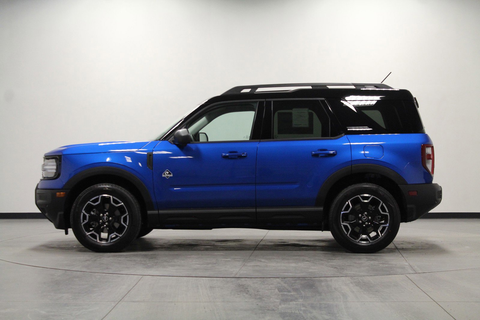2025 Ford Bronco Sport Outer Banks photo 5
