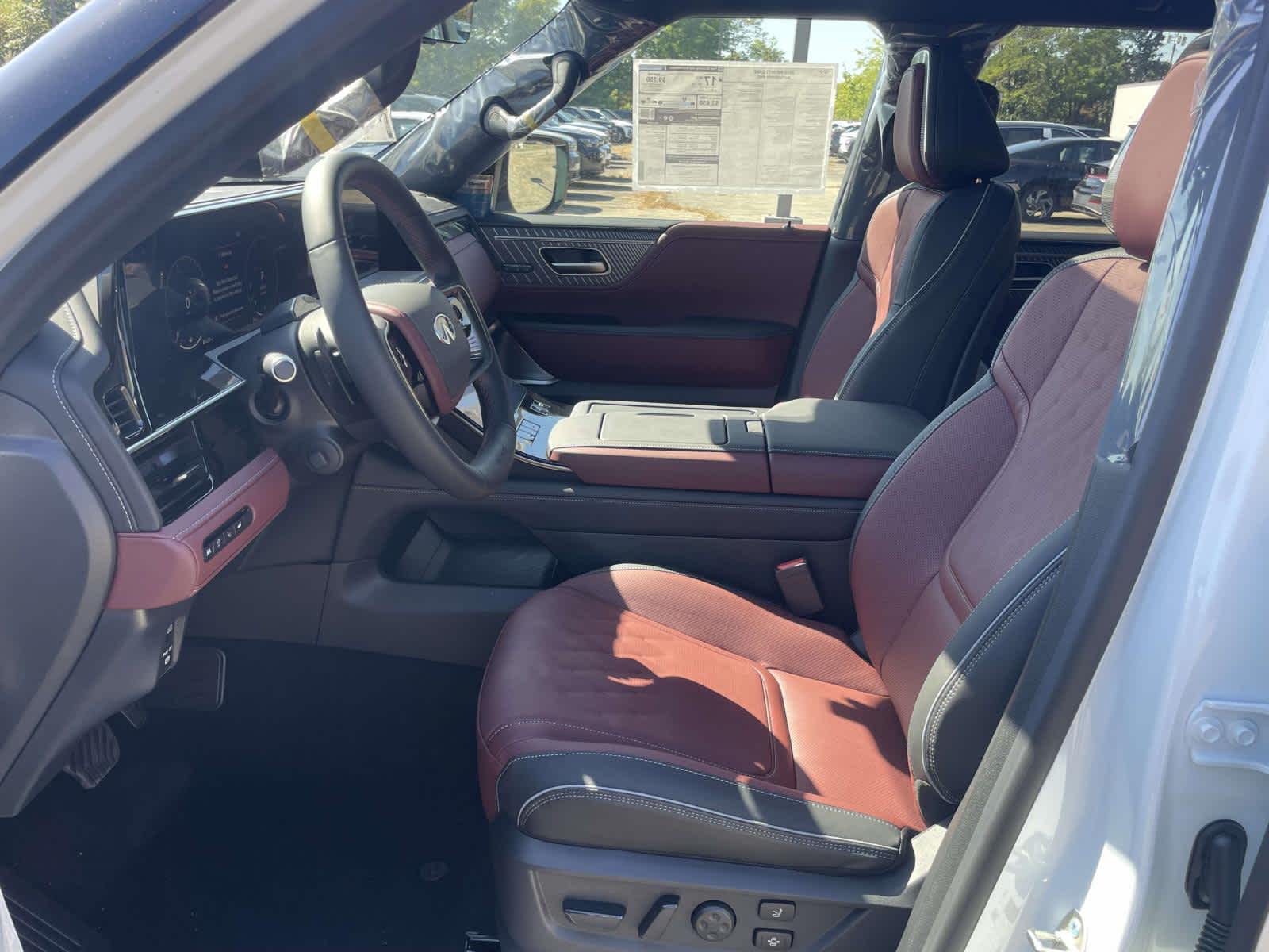 2026 Infiniti QX80 photo 9