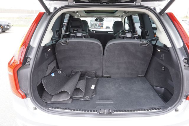 2024 Volvo XC90 B5 Plus photo 23