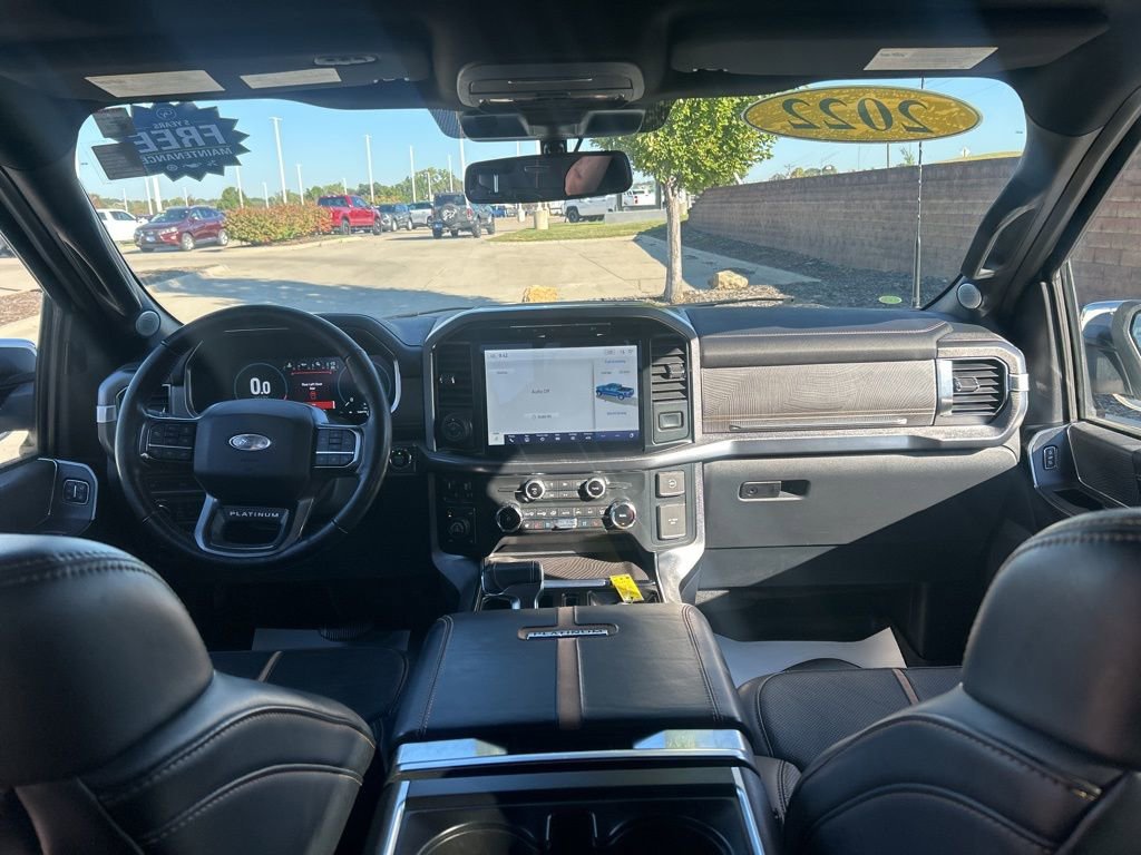 2022 Ford F-150 Platinum photo 11