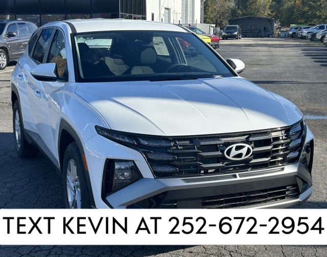 2026 Hyundai Tucson SE's photo