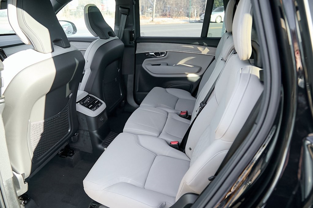 2026 VOLVO XC90 - Image 18