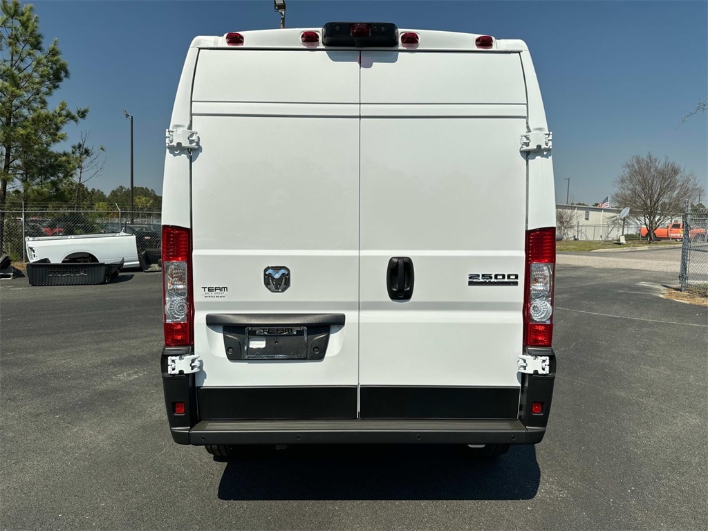 2024 Ram ProMaster 2500 Cargo Van photo 3