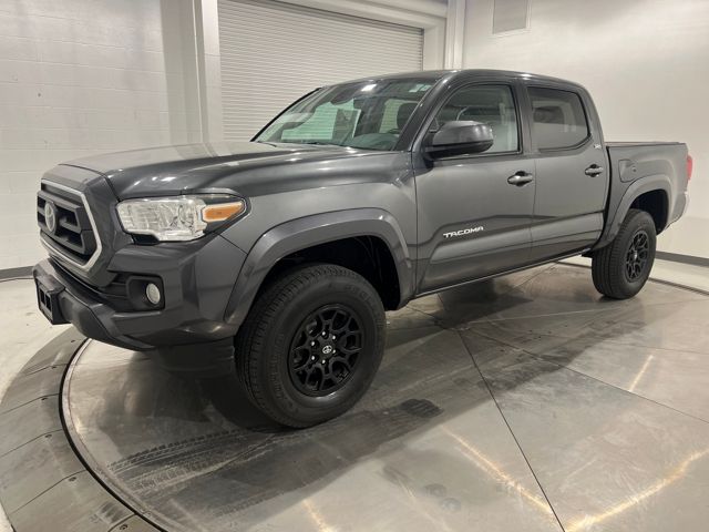 2020 Toyota Tacoma SR5's photo