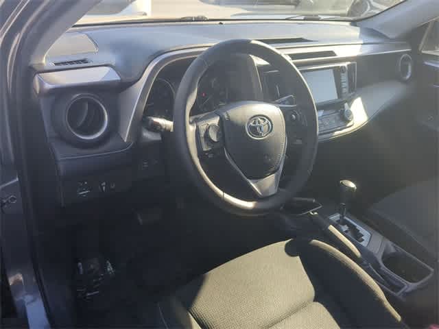 2017 Toyota RAV4 XLE photo 2