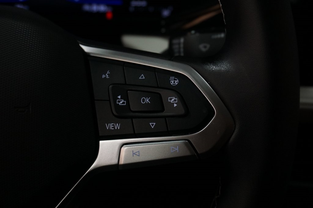 2025 Volkswagen Taos S photo 16