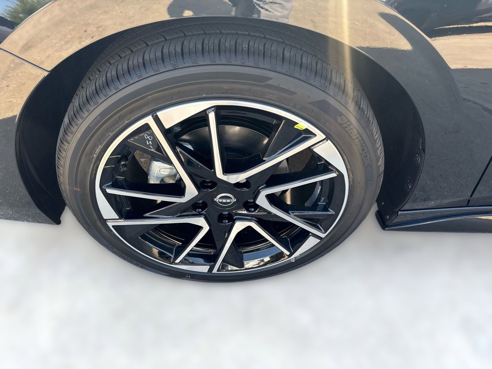 2025 Nissan Sentra SR photo 12