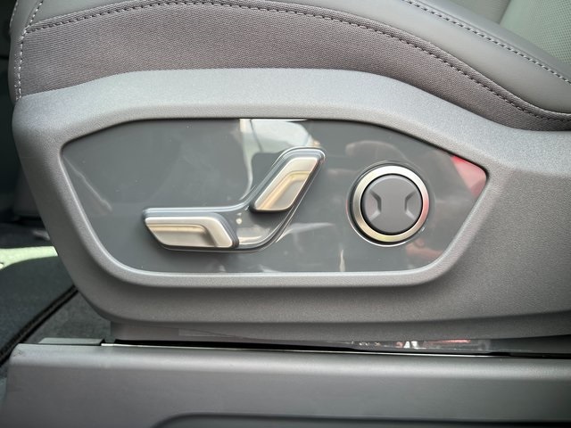 2026 Kia EV9 Light Long Range photo 8
